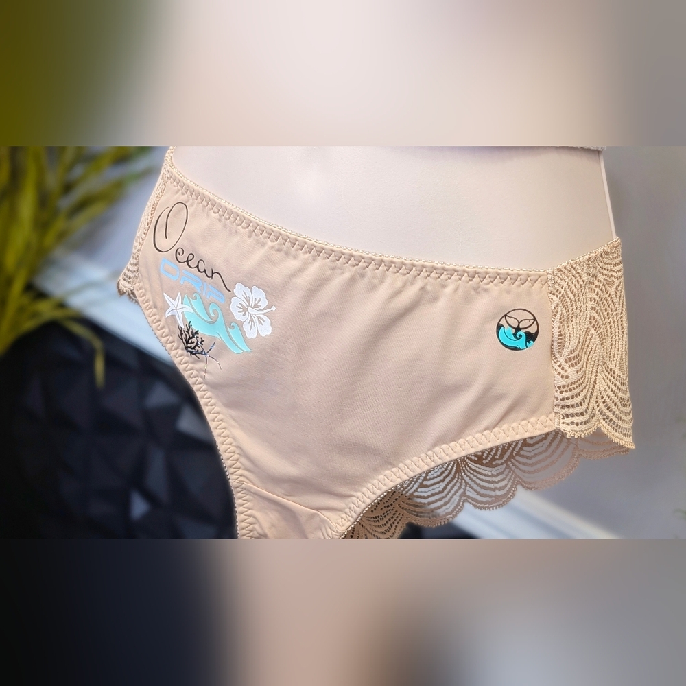 Ocean Drip Hibiscus & Starfish Panties LG NEW